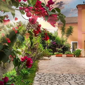 4* Hotel Casale E Relais